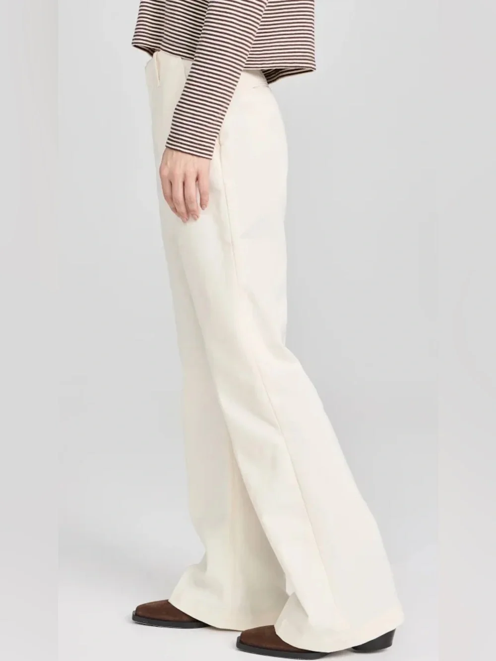 RE/DONE Mid-Rise Flared Trouser Ivory Jean (125) - Picture 3 of 9